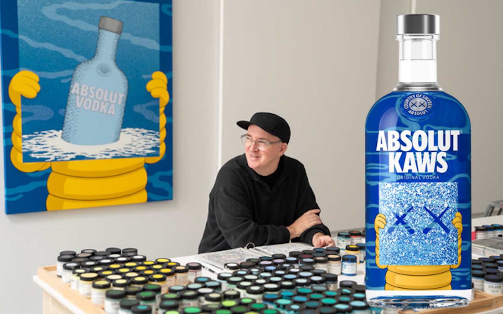 Från målning till flaska – KAWS tolkar Absolut